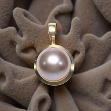 Load image into Gallery viewer, Lavender Pearl Pendant – 14k Yellow Gold Encircles Design