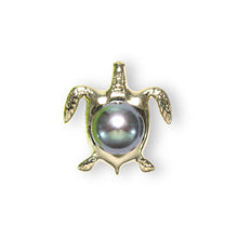 Load image into Gallery viewer, Black Pearl Turtle Pendant – 14k Yellow Gold (Hawaiian Honu)