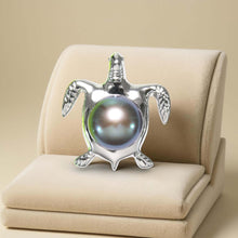 Load image into Gallery viewer, Black Pearl Turtle Pendant – 14k White Gold (Hawaiian Honu)