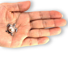 Load image into Gallery viewer, Lavender Pearl Turtle Pendant – 14k White Gold (Hawaiian Honu)