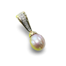 Load image into Gallery viewer, Pink Pearl Pendant – 14k Yellow Gold + 7 Diamonds