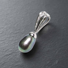 Load image into Gallery viewer, Black Pearl Pendant – 14k White Gold + 7 Diamonds