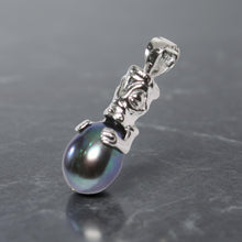 Load image into Gallery viewer, Hawaiian Tiki Pendant – Black Pearl + 14k White Gold