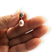 Load image into Gallery viewer, Lavender Pearl Pendant – 14k White Gold X Bail + Diamonds