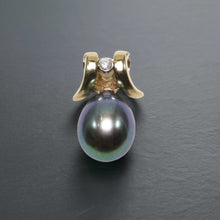 Load image into Gallery viewer, Peacock Pearl Pendant – 14k Yellow Gold Elephant Tusk + Diamond
