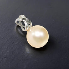Load image into Gallery viewer, Peach Pearl Pendant – 14k White Gold with Diamond Bail