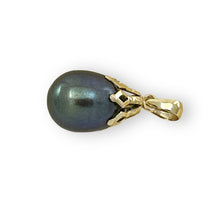 Load image into Gallery viewer, Black Pearl Pendant – 14k Yellow Gold with Claw Setting