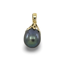 Load image into Gallery viewer, Black Pearl Pendant – 14k Yellow Gold with Claw Setting