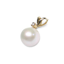 Load image into Gallery viewer, White Pearl Pendant – 14k Yellow Gold with Diamond Bail