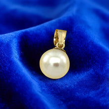 Load image into Gallery viewer, White Pearl Mini Pendant – 14k Yellow Gold