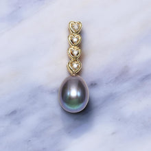 Load image into Gallery viewer, Black Pearl Pendant – 14k Yellow Gold with Diamond Heart Bail