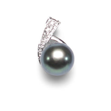 Load image into Gallery viewer, Black Pearl Pendant – 14k White Gold with Diamond Setting