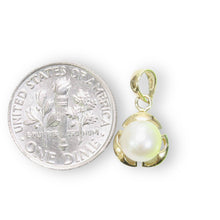 Load image into Gallery viewer, White Pearl Pendant – 14k Yellow Gold Circle Leaf Design