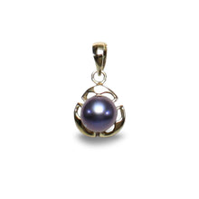 Load image into Gallery viewer, Black Pearl Pendant – 14k Yellow Gold with 3 Leaf Design