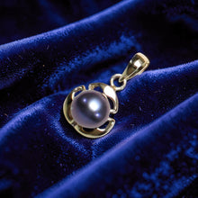 Load image into Gallery viewer, Black Pearl Pendant – 14k Yellow Gold with 3 Leaf Design