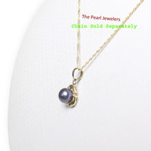 Load image into Gallery viewer, Black Pearl Pendant – 14k Yellow Gold with 3 Leaf Design