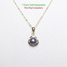 Load image into Gallery viewer, Black Pearl Pendant – 14k Yellow Gold with 3 Leaf Design
