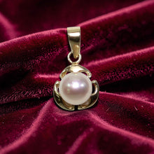 Load image into Gallery viewer, Pink Pearl Pendant – 14k Yellow Gold Three Leaf Design