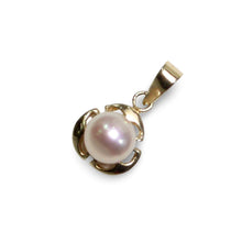 Load image into Gallery viewer, Pink Pearl Pendant – 14k Yellow Gold Three Leaf Design