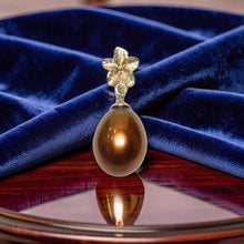Load image into Gallery viewer, Chocolate Pearl Pendant – 14k Yellow Gold Hawaiian Plumeria Design