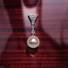 Load image into Gallery viewer, Lavender Pearl Pendant – 14k White Gold Leaf Bail