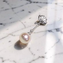 Load image into Gallery viewer, AAA Peach Pearl Pendant – 14k White Gold with Diamond Shell Bail