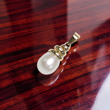 Load image into Gallery viewer, White Cultured Pearl Pendant – 14k Yellow Gold Cone Bail