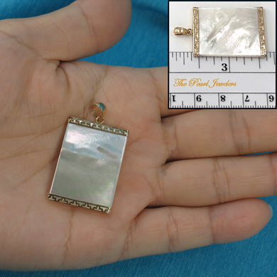 2100040 GREEK KEY 14KT GOLD 30MM MOTHER OF PEARL BOARD PENDANT