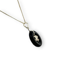 Load image into Gallery viewer, 14kt Solid Yellow Gold Hawaiian Plumeria Design Black Onyx Pendant Necklace