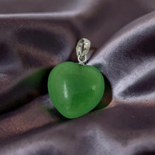 Load image into Gallery viewer, 14k White Gold Green Jade Heart Pendant