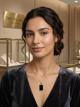 Load image into Gallery viewer, 14k Gold Curve Black Onyx Pendant