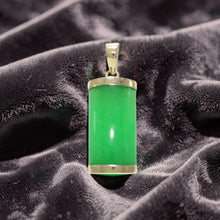 Load image into Gallery viewer, 14k Gold Curve Green Jade Pendant