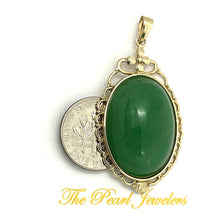 Load image into Gallery viewer, 14k Yellow Gold Cabochon Cut Green Jade Pendant Necklace