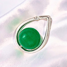 Load image into Gallery viewer, Green Jade Raindrop Pendant with Diamond – 14k White Gold
