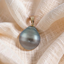 Load image into Gallery viewer, 14k Yellow Gold Raindrop Shaped Tahitian Pearl Pendant