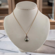 Load image into Gallery viewer, 14K Yellow Gold 12mm Baroque Tahitian Pearl Pendant Gray Green