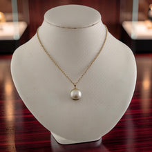 Load image into Gallery viewer, 14K Yellow Gold 12mm Baroque Tahitian Pearl Pendant Light Silver Gray
