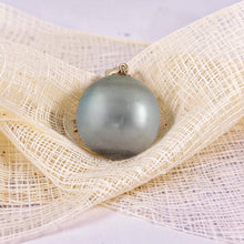 Load image into Gallery viewer, 14K Yellow Gold 12mm Baroque Tahitian Pearl Pendant Light Silver Gray
