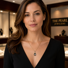 Load image into Gallery viewer, 14k White Gold Baroque Tahitian Pearl Pendant