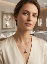 Load image into Gallery viewer, 14k White Gold Black-Blue Tahitian Pearl Pendant