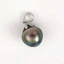 Load image into Gallery viewer, Black Tahitian Pearl Flower Cap Pendant 14KT