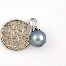 Load image into Gallery viewer, Classic Black Tahitian Pearl Flower Cap Pendant