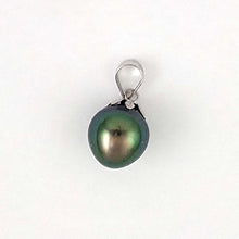 Load image into Gallery viewer, Green Tahitian Pearl Flower Cap Pendant