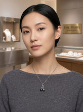 Load image into Gallery viewer, 14k White Gold Dolphin-Design Tahitian Pearl Pendant