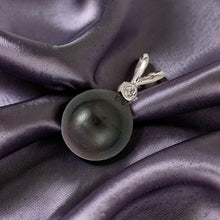 Load image into Gallery viewer, 14k White Gold Black Tahitian Pearl &amp; Diamond Pendant