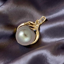 Load image into Gallery viewer, 14k Yellow Gold &amp; Diamond Silver-Tone Tahitian Pearl Pendant
