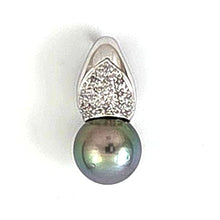 Load image into Gallery viewer, 14k White Gold Diamond Crown Tahitian Pearl Pendant