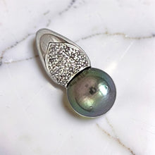 Load image into Gallery viewer, 14k White Gold Diamond Crown Tahitian Pearl Pendant