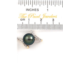 Load image into Gallery viewer, 14k Yellow Gold Twin-Bar Black Tahitian Pearl Pendant