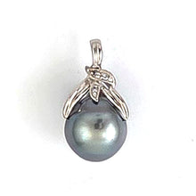 Load image into Gallery viewer, 14k White Gold Diamond &amp; Silver-Green Tahitian Pearl Pendant